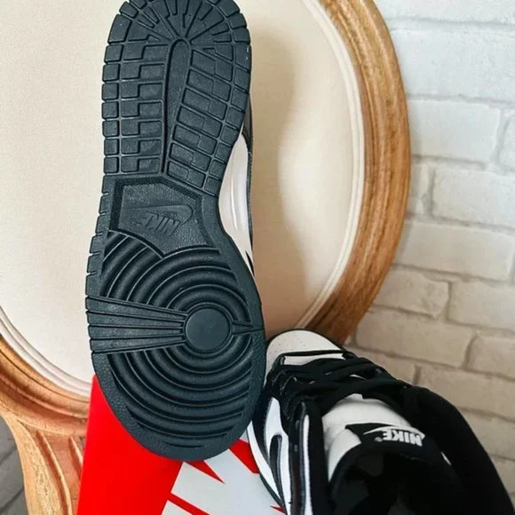 Nike SB Zoom Dunk Low black and white Panda - Picture 7 of 8